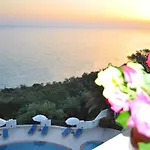 Beautiful Maria With Pool - Agios Gordios Beach, Corfu Apartament