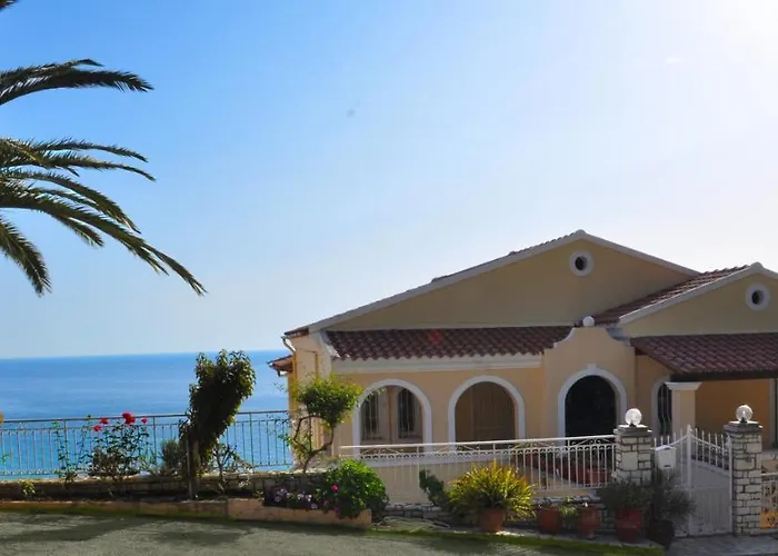 Beautiful Maria With Pool - Agios Gordios Beach, Corfu Appartamento
